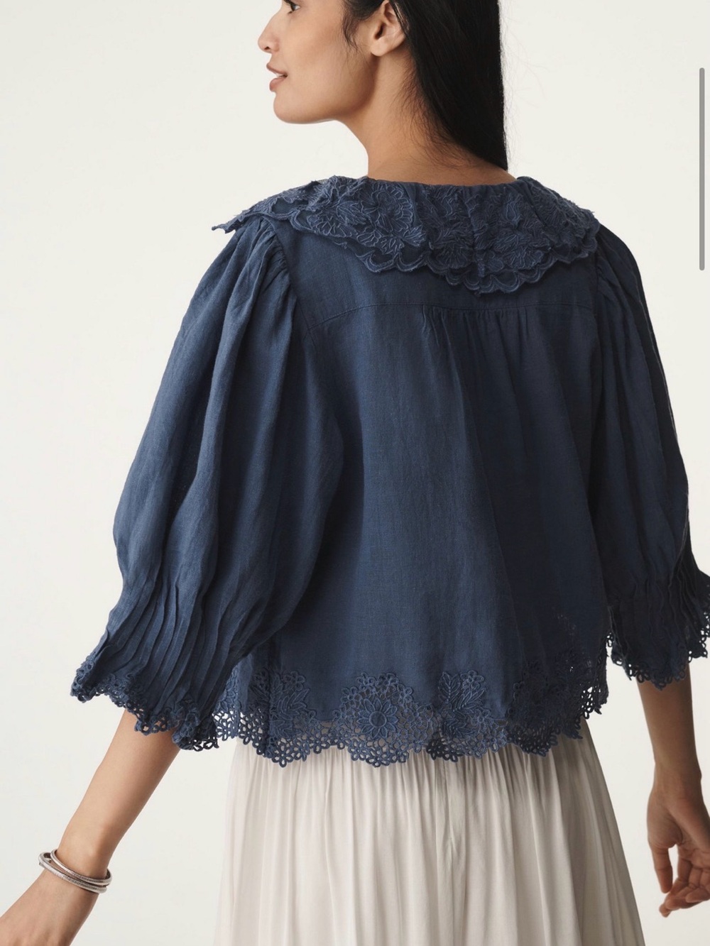 Linen Blend Lace-Collar Blouse - Picture 4 of 9